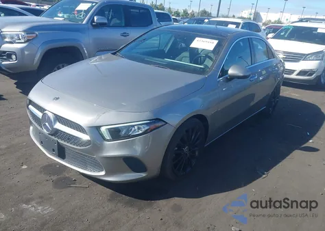 2019 Mercedes-Benz A 220 z USA, uszkodzony, nr VIN WDD3G4EB7KW020486